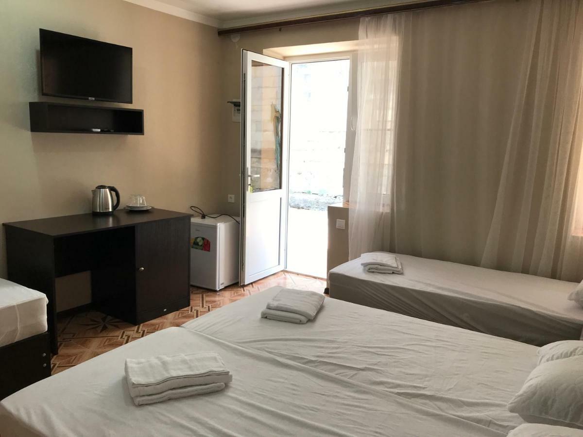 Hotel Ainar Gagra Exterior foto